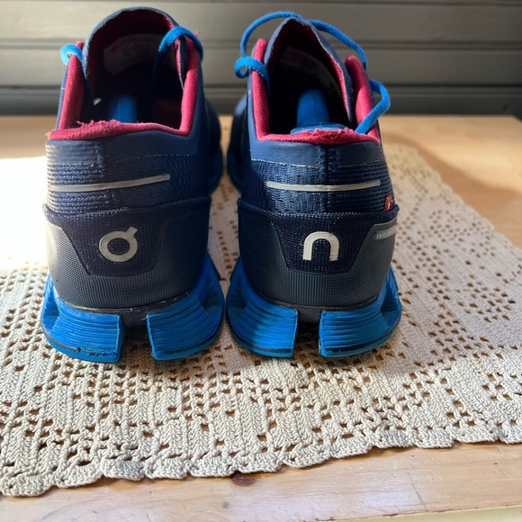 On Cloud x 1.0 Midnight Cobalt Blue Red Running Shoes 9.5 - Picture 3 of 8